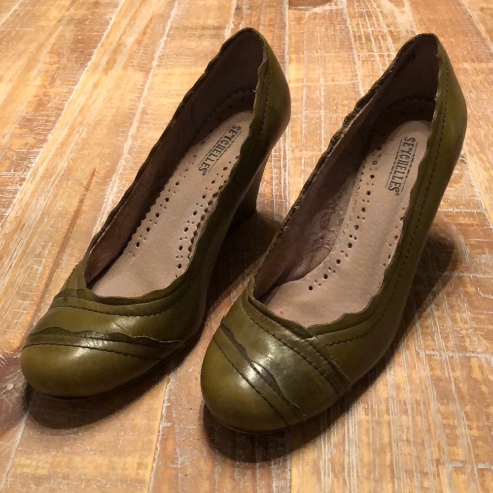 Seychelles wedges